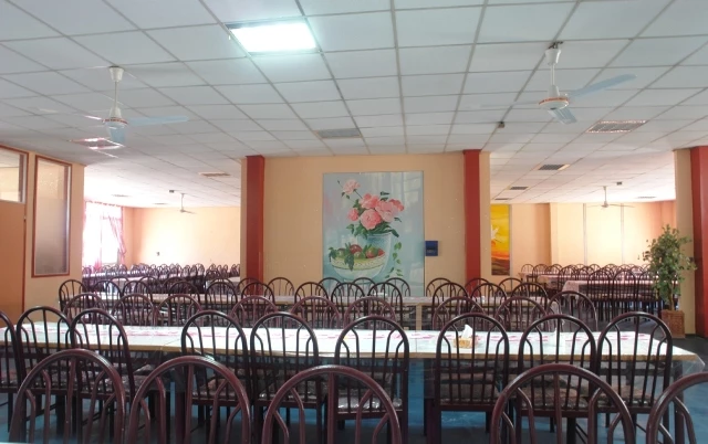 سالن غذاخوری