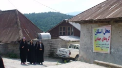 بازدید مسئولین مرکز از اردوی جهادی دانشجویان در منطقه سوادکوه عالم کلا
