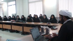 کارگاه ارتباط دختر و پسر از منظر دین با حضور حجت الاسلام خیرآبادی