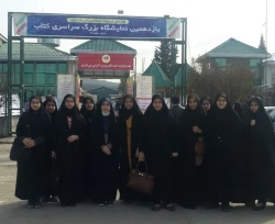 بازدید از نمایشگاه کتاب نکا به مناسبت دهه مبارک فجر