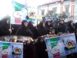 شرکت دانشجویان و کارکنان مرکز در راهپیمایی 22 بهمن