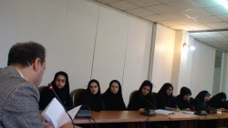 برگزاری کارگاه راز شاد زیستن در هفته گرامی داشت زن و بزرگداشت مادر