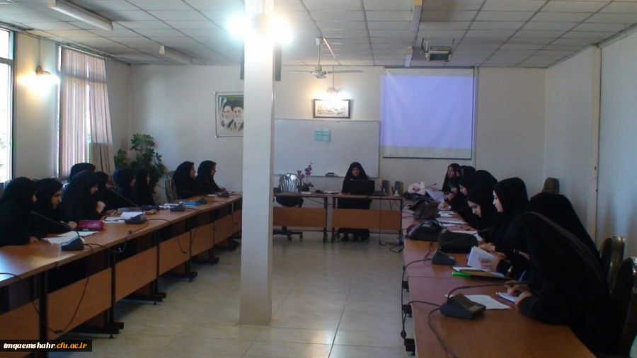 نشست نقد و بررسی مقاله امپریالیسم فرهنگی در خانه از پروفسور منیر فاشه ژورنال کلاب توسط کانون مهارتهای معلمی