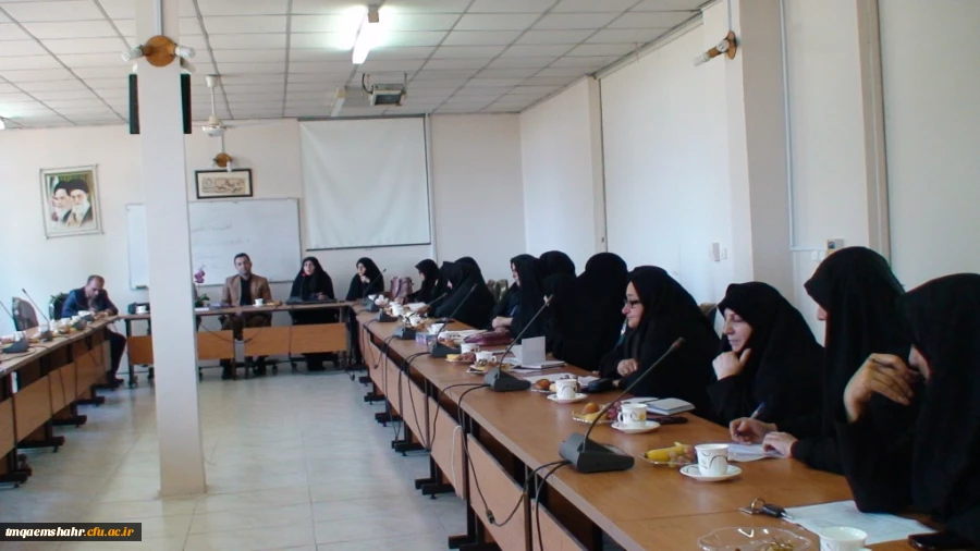 نشست کمیته کارورزی شهرستان قاپمشهر با مدیران مدارس مجری طرح کارورزی دانشجو معلمان مرکز - 26 مهر