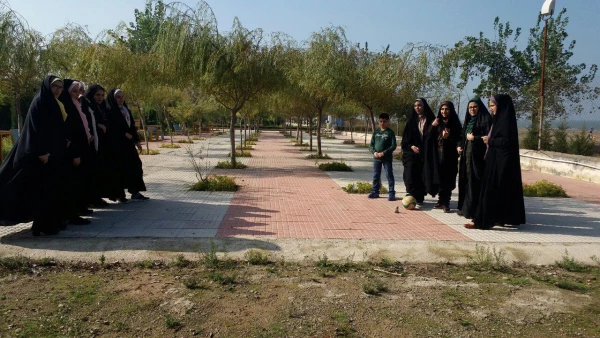 برگزاری اردو به مناسبت  بزرگداشت روز ملی مازندران همراه با خانم دکتر نظر چوب سرپرست مرکز 2