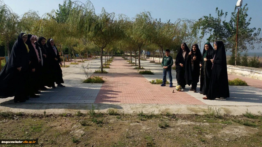 برگزاری اردو به مناسبت  بزرگداشت روز ملی مازندران همراه با خانم دکتر نظر چوب سرپرست مرکز 2