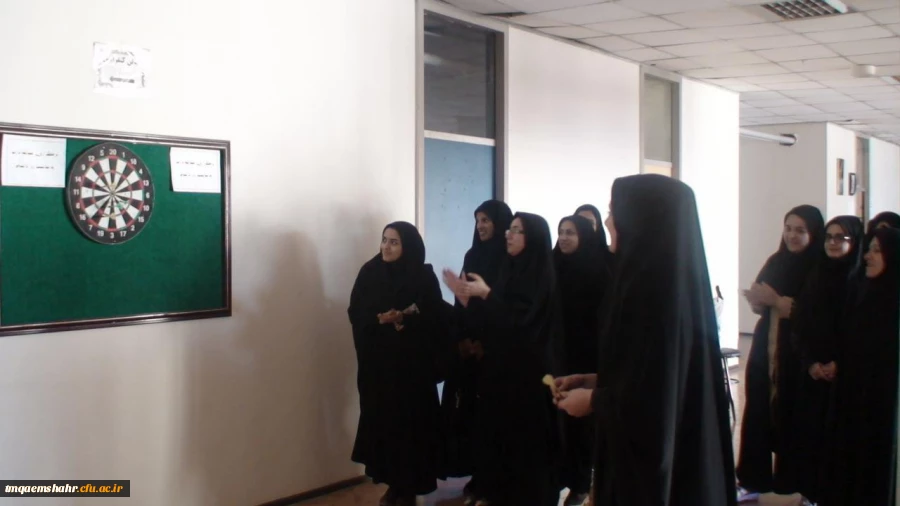 مسابقه دارت به مناسبت روز دانشجو