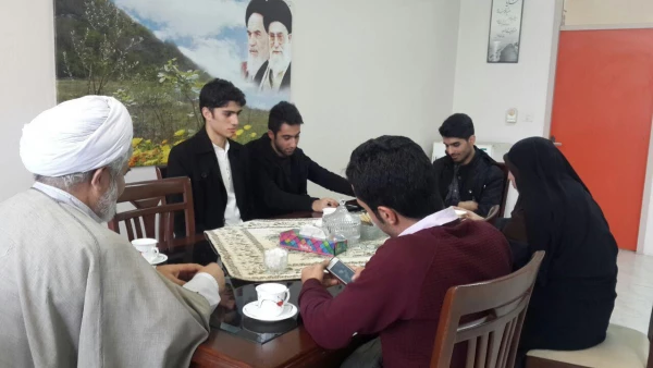 نشست اعضای نشریه ی هیوا  9