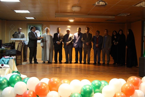 اولین همایش تقدیر از دانشجویان برتر و نخبه ی دانشگاه فرهنگیان مازندران برگزار شد 31