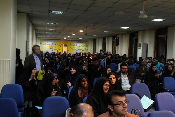 اولین همایش تقدیر از دانشجویان برتر و نخبه ی دانشگاه فرهنگیان مازندران برگزار شد 48