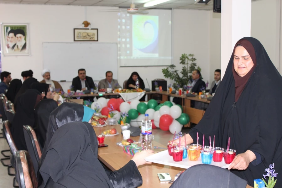اولین مراسم تجلیل از بانوان شاغل دانشگاه فرهنگیان مازندران  11