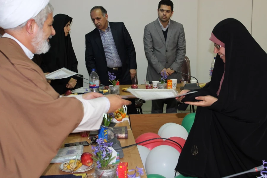 اولین مراسم تجلیل از بانوان شاغل دانشگاه فرهنگیان مازندران  16