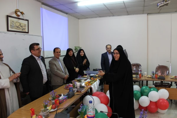 اولین مراسم تجلیل از بانوان شاغل دانشگاه فرهنگیان مازندران  22