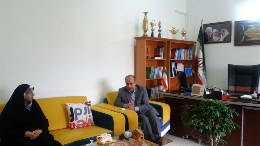 بازدید ریاست مرکز  از کلاس نومعلمان فارغ التحصیل دانشگاه فرهنگیان  6