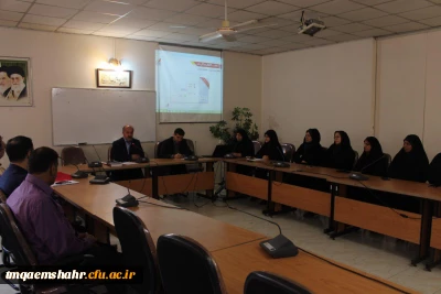 بازدید از کتابخانه حضور دکتر عمادی کارشناس مسوول پژوهش   و آقای کرامتی کارشناس مسوول نظارت وارزیابی استان