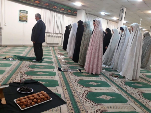 شرکت دانشجو معلمان در مراسم دهه ی اول محرم. 5