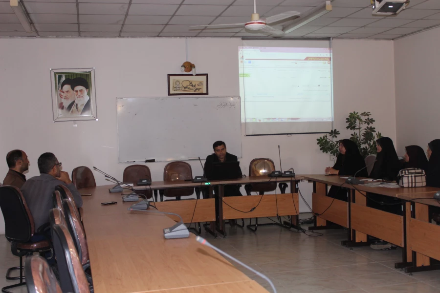 برگزاری کارگاه تبیین فرم های ارزیابی عملکرد سال 96-95 3