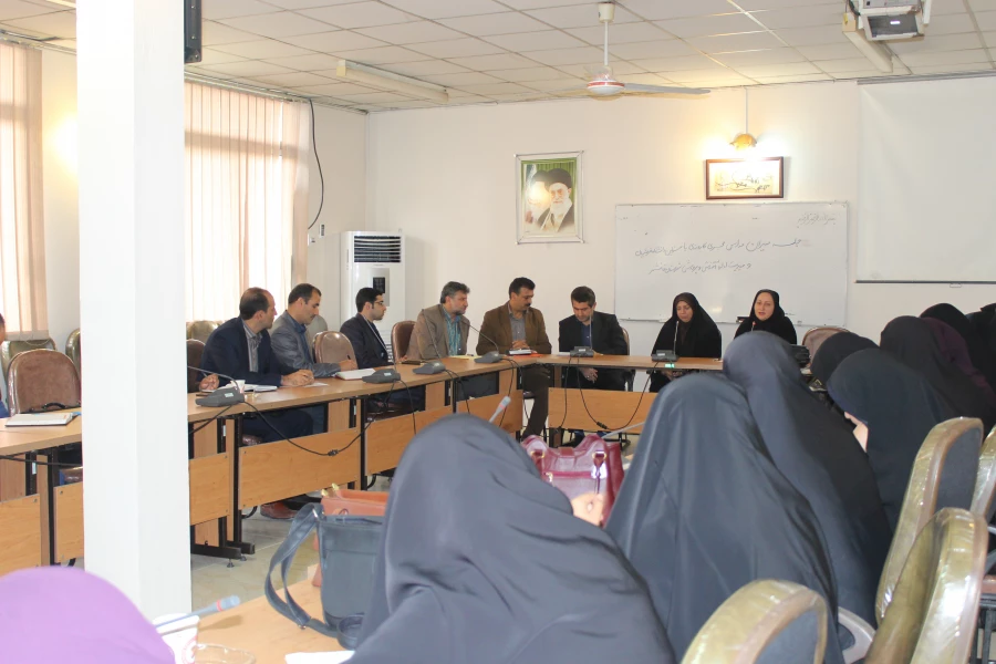 جلسه مدیران مدارس مجری کارورزی با مسؤلین دانشگاه فرهنگیان و مدیریت اداره آموزش و پرورش شهرستان قائمشهر.. 4