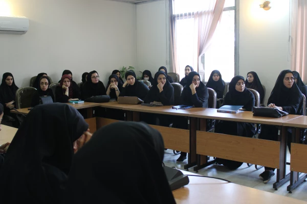 نشست صمیمی ریاست محترم مرکز آموزش عالی حضرت فاطمه (س) قائمشهر با دانشجو معلمان گرامی 2