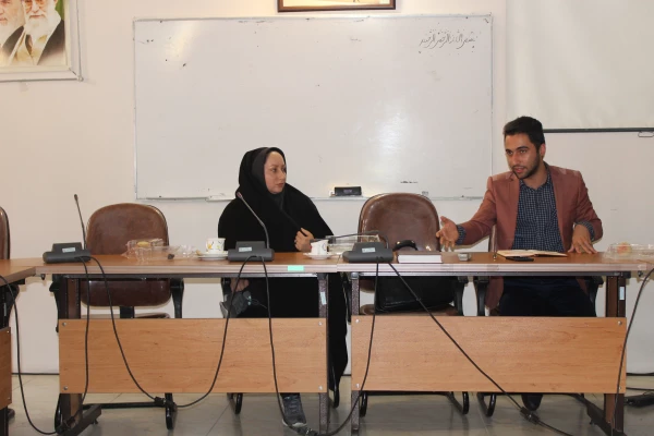 نشست اعضای اصلی نشریه هیوا، وابسته به نهاد رهبری در سال تحصیلی 97-96 4