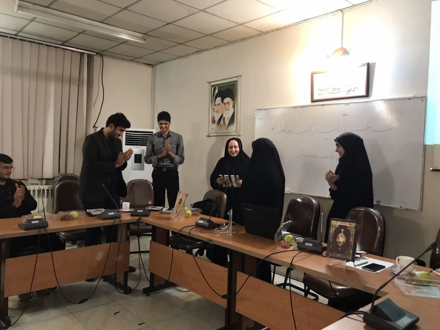 شب شعر به مناسبت بزرگداشت حافظ... 3