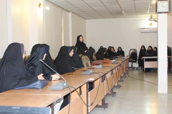 نشست هفته بهداشت روان با حضور سرکار خانم دکتر حسن نیا در پنجره باز 2