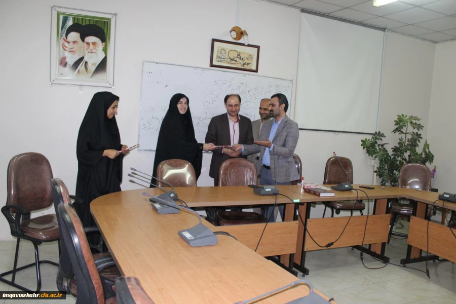 جلسه توجیهی به همراه سخنرانی با دانشجویان به مناسبت هفته کیفیت آموزش 2