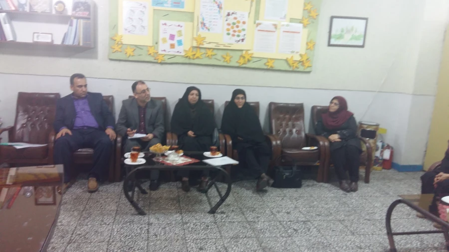 بازدید حوزه نظارت و ارزیابی و کارشناس بخش کارورزی مدیریت امور پردیس های استان از مدارس مجری کارورزی قائمشهر 5