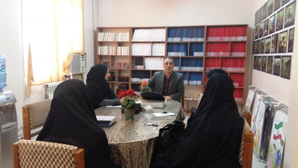 بازدید حوزه نظارت و ارزیابی و کارشناس بخش کارورزی مدیریت امور پردیس های استان از مدارس مجری کارورزی قائمشهر 6