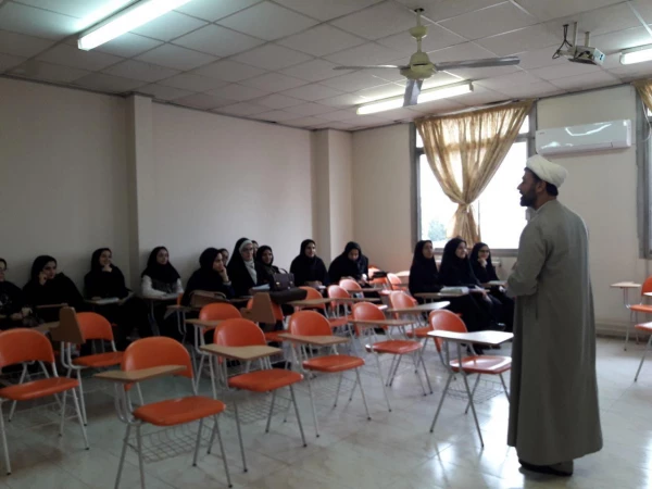 برگزاری دوره آموزش معارف ، قرآن ، نماز و مهدویت (طرح معراج) 2