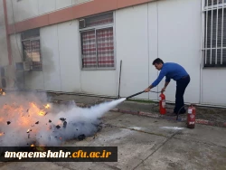 برپایی مانور اطفاء حریق و آموزش کار با کپسول های آتش نشانی در شرایط بحرانی  6