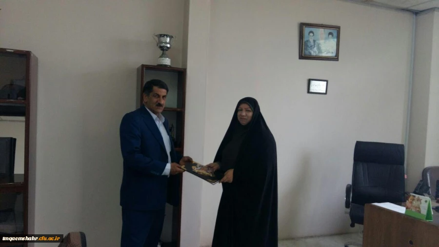 تقدیر و تشکر از زحمات همکار جانباز مرکز به مناسبت فرا رسیدن  میلاد حضرت ابوالفضل و روز جانباز