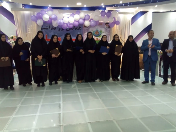 تقدیر از دانشجو معلمان در اولین جشنواره محتوا پژوهی 2