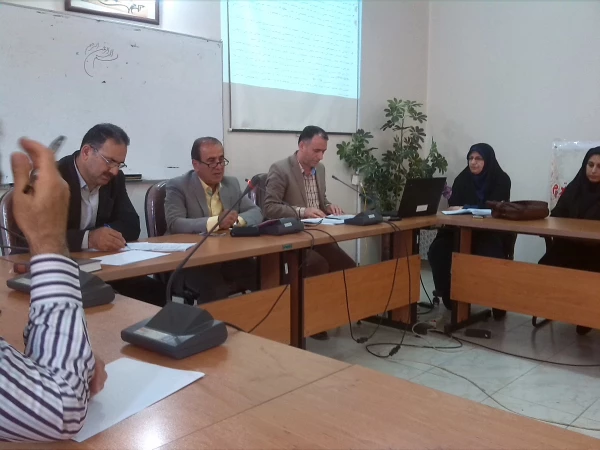 برگزاری جلسه معاونین و کارشناسان حوزه آموزش با توجه به پیش رو بودن ایام امتحانات و ترم تابستان  2