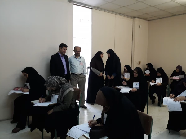 بازدید مدیریت امور پردیس های استان جناب آقای دکتر کساییان به همراه  گروه نظارت و ارزیابی  از برگزاری امتحانات پایانی نیمسال دوم 97-96  3