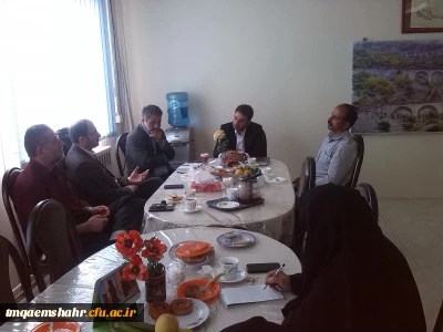 جلسه گروه معارف و تربیت اسلامی به منظور ساماندهی دروس در سال تحصیلی 98-97