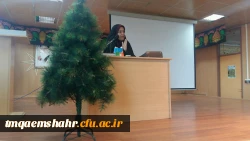 خوش آمدگویی به دانشجویان جدیدالورود توسط ریاست مرکز خانم دکنر مریم میرزاپور  2