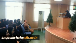 خوش آمدگویی به دانشجویان جدیدالورود توسط ریاست مرکز خانم دکنر مریم میرزاپور  3