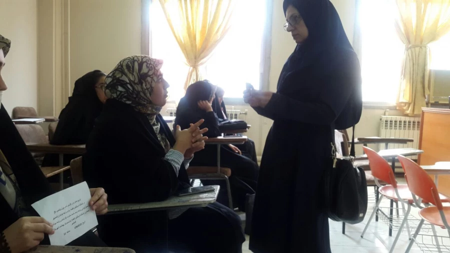 با همکاری  مرکز حضرت فاطمه (س) و مرکز بهداشت شهرستان قائمشهر مرحله اول توزیع قرص های ویتامین D3و آهن زیر نظر پزشک برای کلیه دانشجومعلمان  انجام پذیرفت  . 2