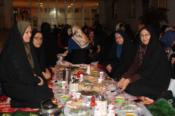 برنامه افطاری مسئولین در جمع دانشجو معلمان  4
