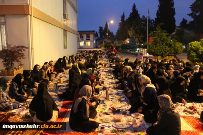 برنامه افطاری مسئولین در جمع دانشجو معلمان
