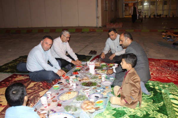 برنامه افطاری مسئولین در جمع دانشجو معلمان  5