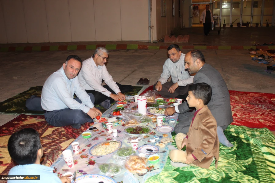 برنامه افطاری مسئولین در جمع دانشجو معلمان  5