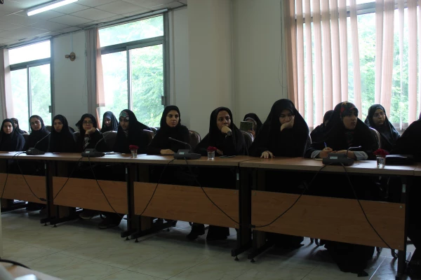 کارگاه  تربیت جنسی با حضور استاد برجسته حوزه ودانشگاه جناب آقای دکتر عطاریه  6