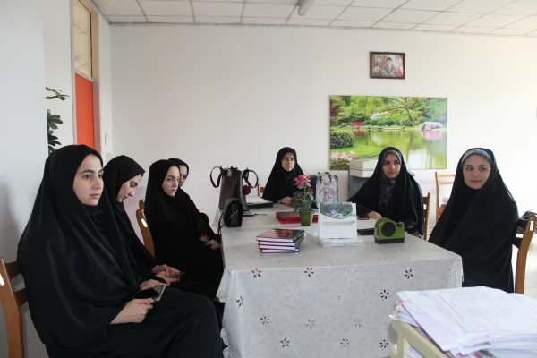 جلسه با دبیران انجمن های علمی و کانون ها 4