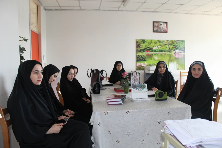 جلسه با دبیران انجمن های علمی و کانون ها 4