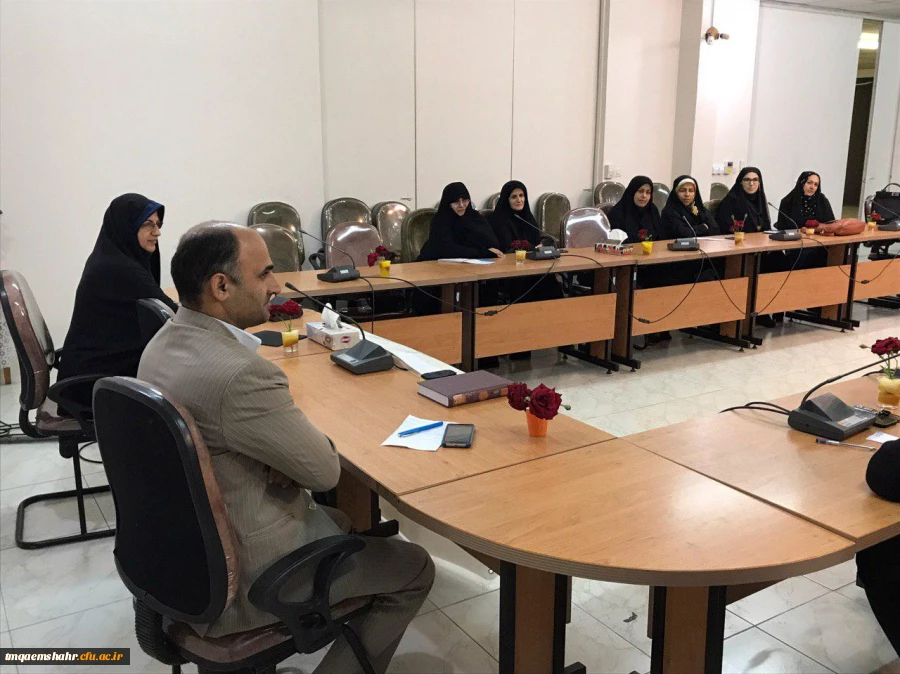 جلسه هم اندیشی اساتید