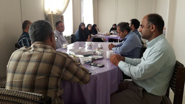 جلسه شورای اداری جهت آماده سازی مرکز برای شروع سال تحصیلی جدید 3