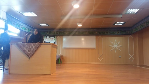 نشست صمیمی رییس مرکز با دانشجویان ورودی 97 2