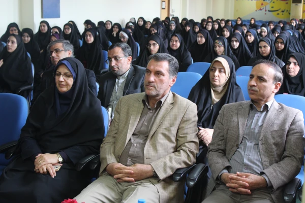 برگزاری آیین استقبال از نو دانشجومعلمان مرکز حضرت فاطمه (س) قایمشهر